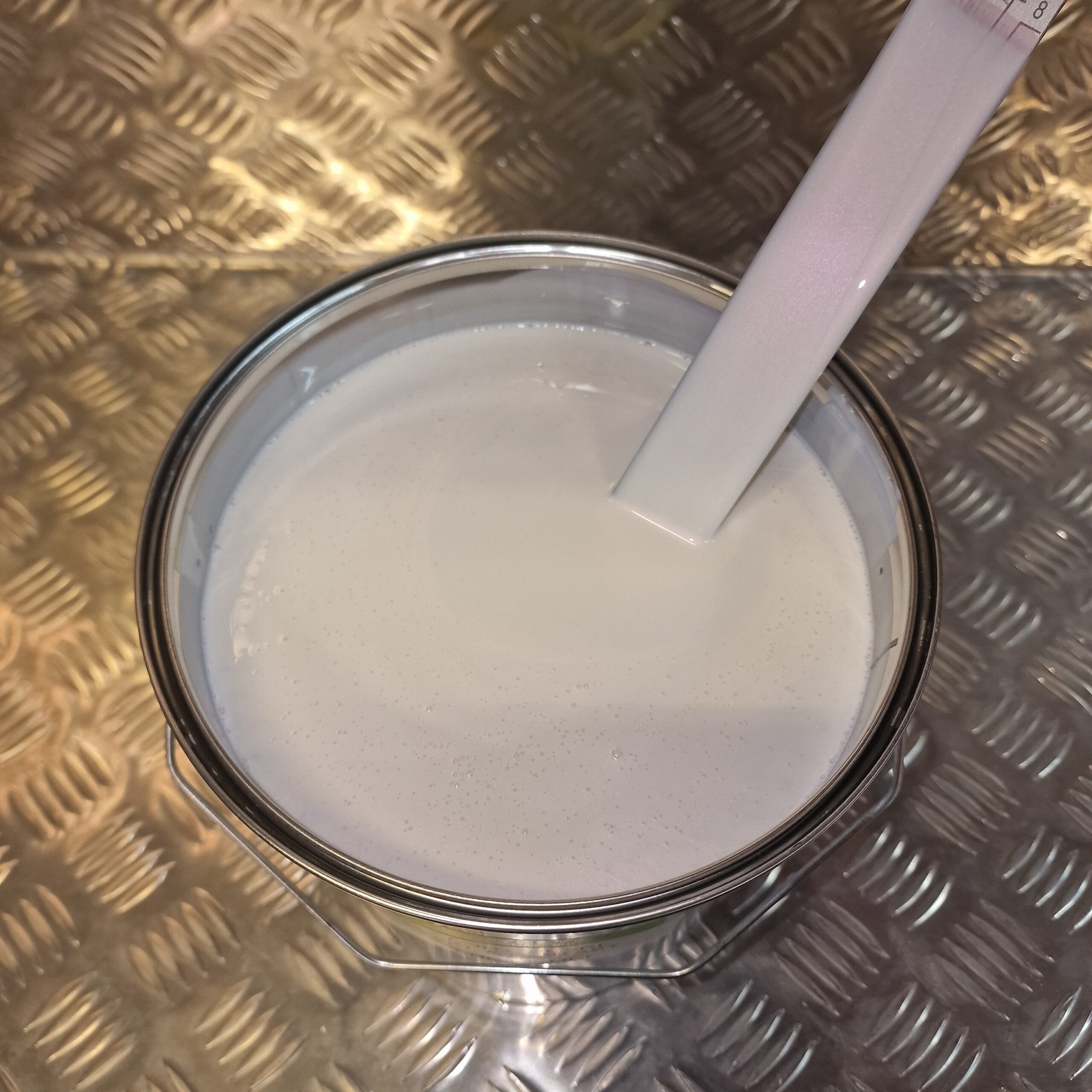 White Pearl Viola Fantasy Solvent Basecoat - End of Line