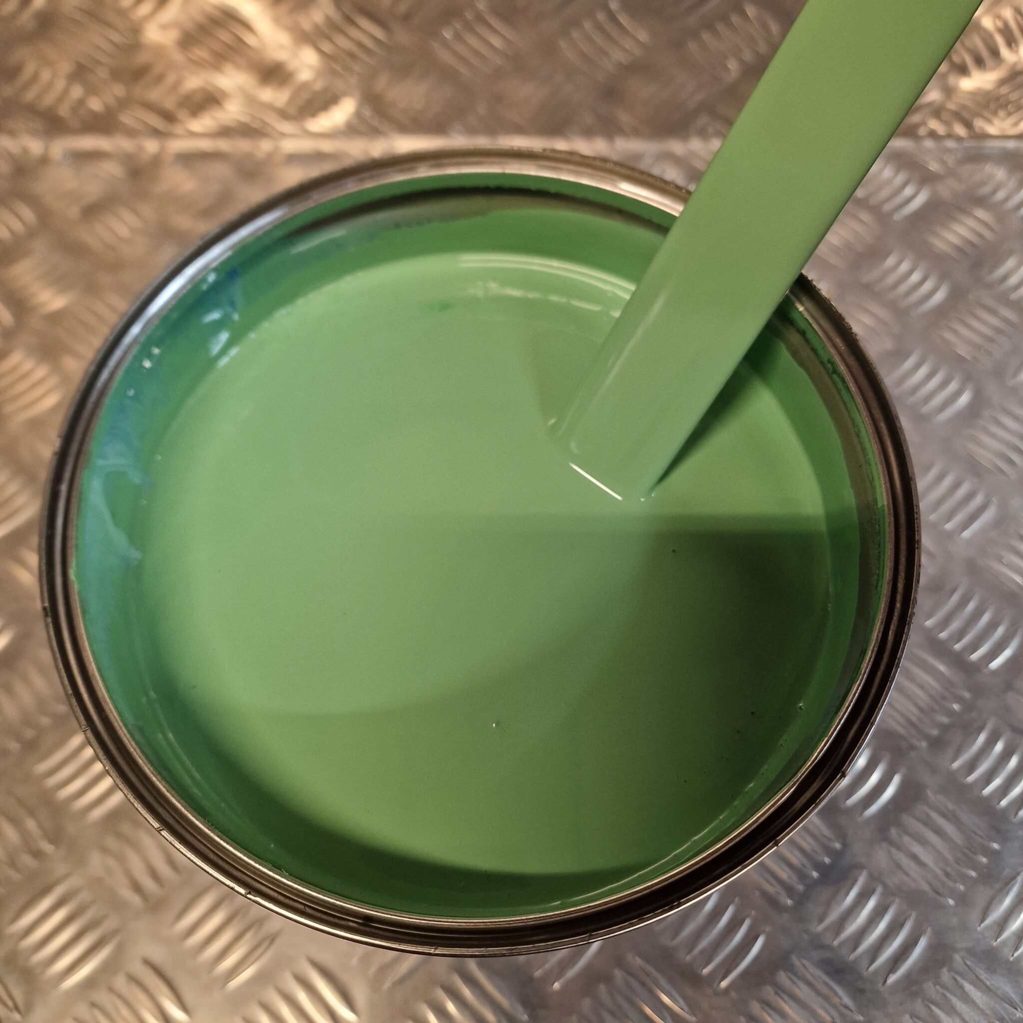 Roberlo Guide X 5Litre 2K Acrylic RAL 6019 Pastel Green Gloss - End of Line - Jawel Paints